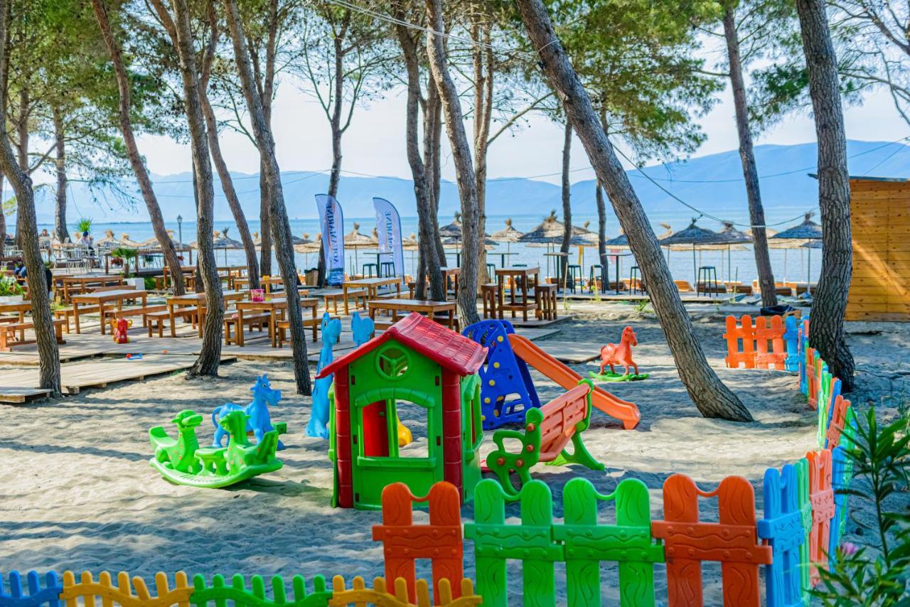 Ecuador Resort Zvernec ภายนอก รูปภาพ