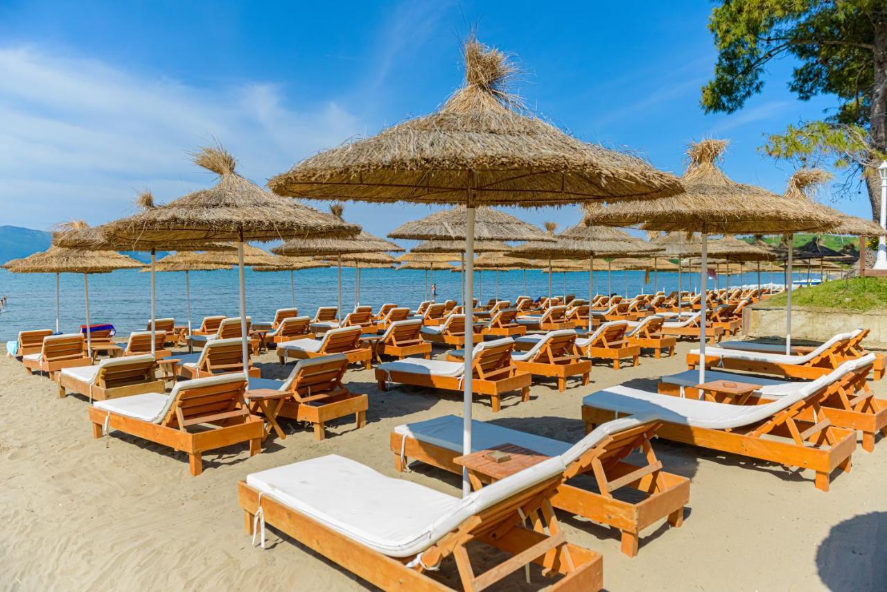 Ecuador Resort Zvernec ภายนอก รูปภาพ