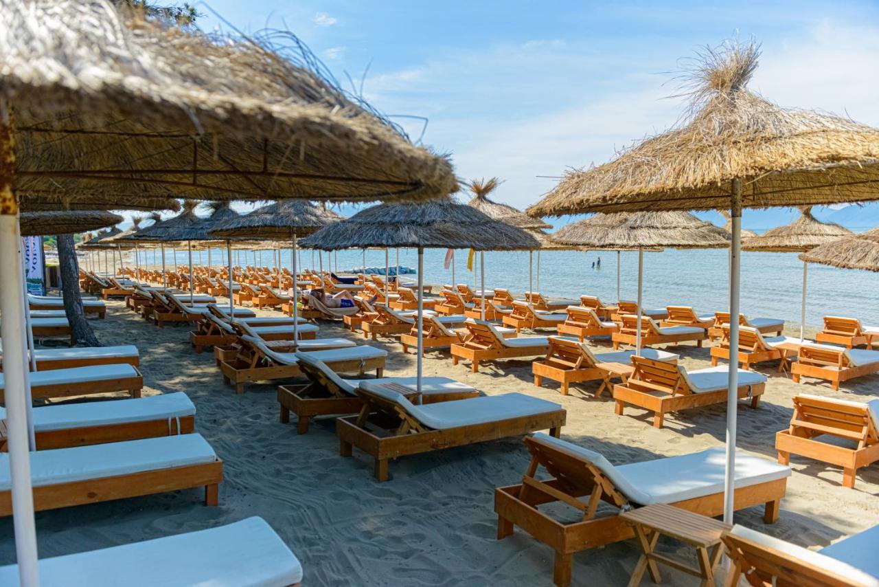 Ecuador Resort Zvernec ภายนอก รูปภาพ