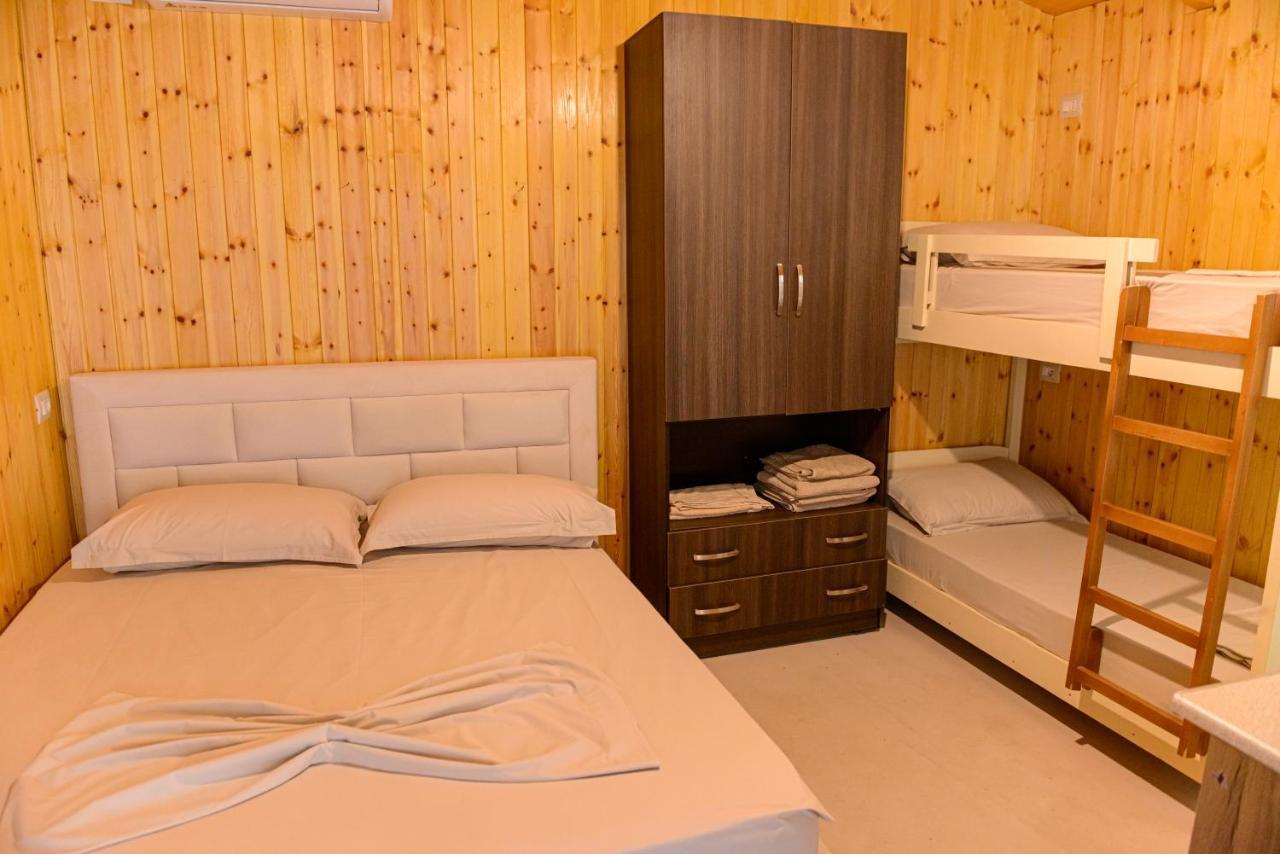 Ecuador Resort Zvernec ภายนอก รูปภาพ