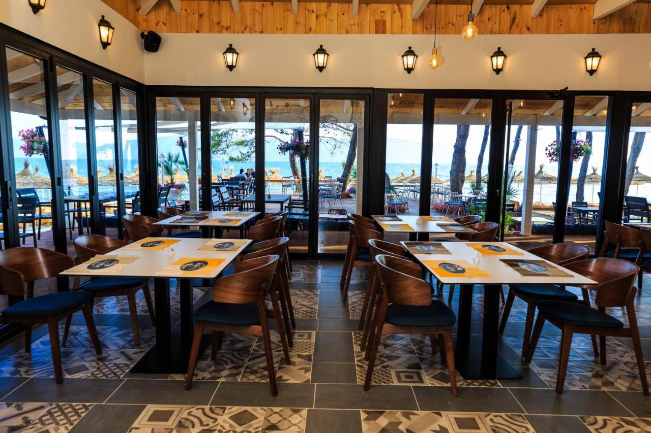 Ecuador Resort Zvernec ภายนอก รูปภาพ